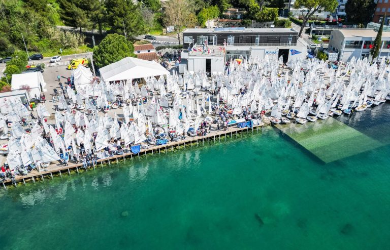 Odlični rezultati JK Šibenik u Sloveniji i nastavak natjecanja na Gardi